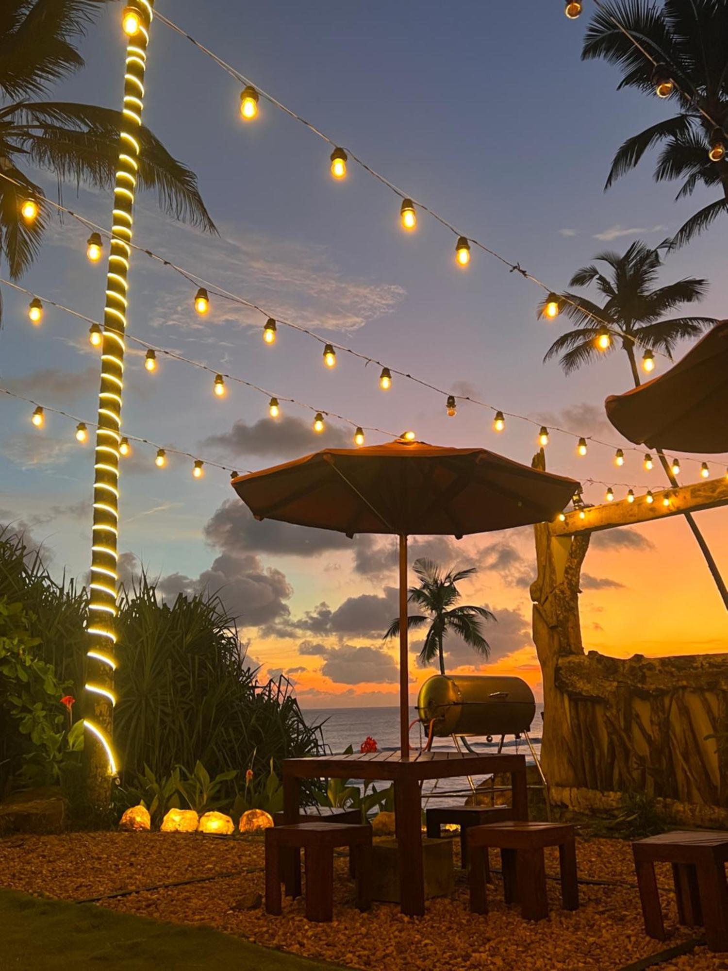Top Secret Beach Hotel Matara Exteriör bild